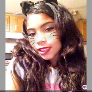 Meet your Posher, Connie